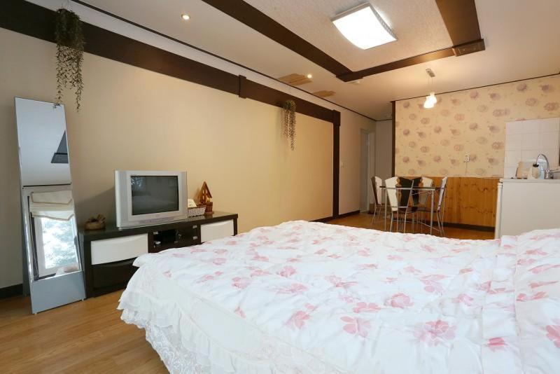 Blue Sky Milky Way Pension Yangyang Esterno foto